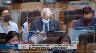 Naranjo troll Contexto: el presidente no tiene un brazo.