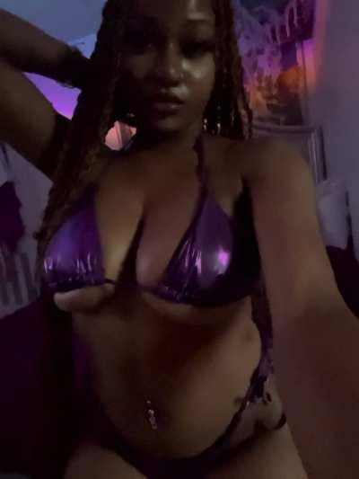 Push up if I can send you pics 😽