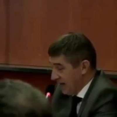 Fujky fujky 🤢🤢🤢