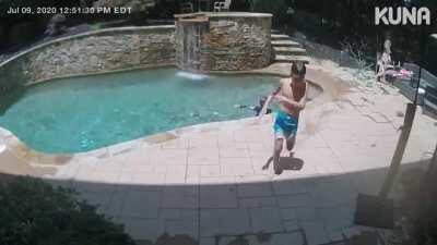 Sunbathing mom escapes death by seconds.