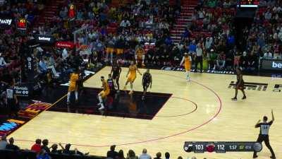 [Highlight] Donovan Mitchell pulls up from deep for his 35th points of the game. The Jazz are on a 13-0 run as they try to make a late comeback.