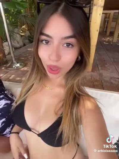 Arbiola γυναικάρα !!!