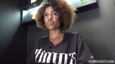 Schedule your haircut with Luna