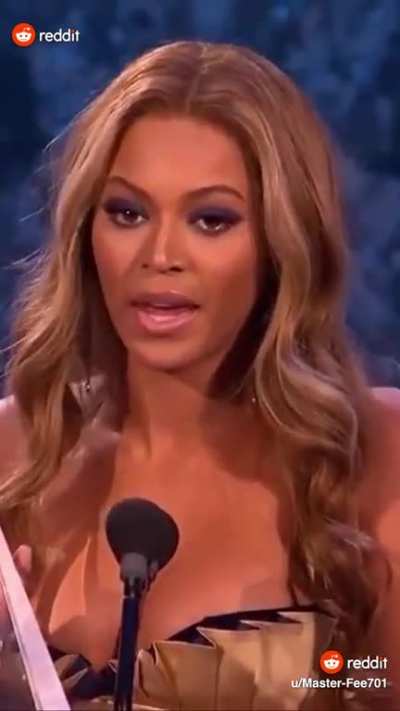 Queen b