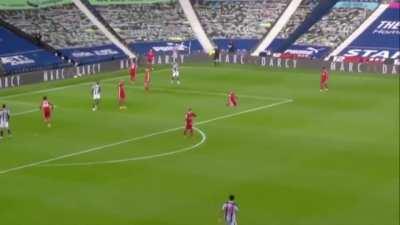 Thiago drops to his knees after Liverpool secure crucial win in CL fight 🥺