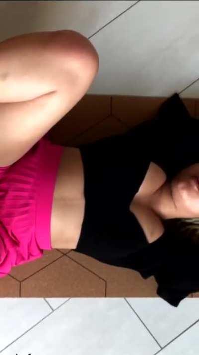 A little stretchy stretch is necessary ^.^