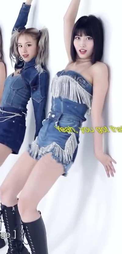 Momo body rolls (ft. Chaeyoung)