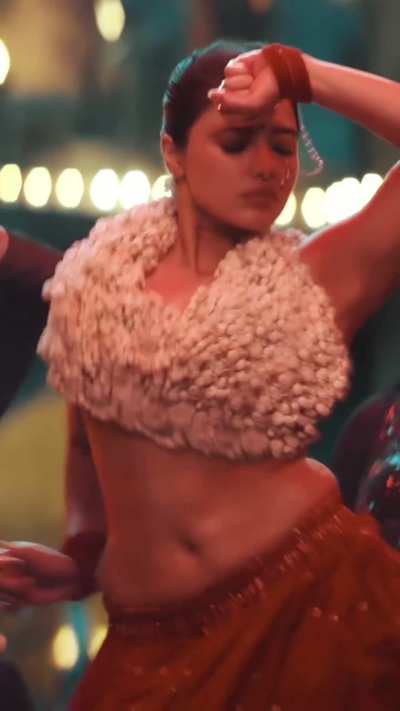 Ketika Sharma Jiggles