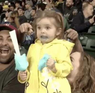 Power hour: beginning. Volume: <4M. Tits: JACKED