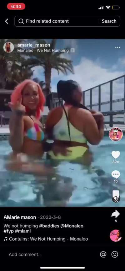 Donna’s thick ass bestie 🍑🍑🔥