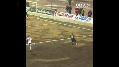 On this day 25 years ago: Unfazed by a terrible pitch, Ronaldo leads Inter to a 2-1 win at Spartak Moscow and to the UEFA Cup final