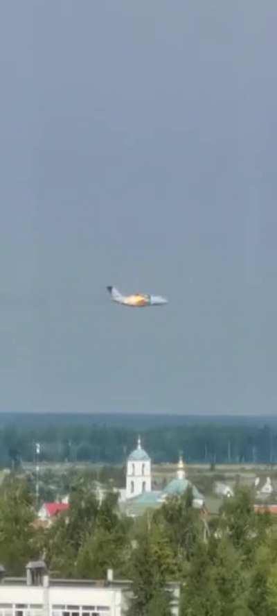 Today, an Il-112B light military transport plane crashed in Kubinka. According to eyewitnesses, the fall was preceded by a fire of the right engine.