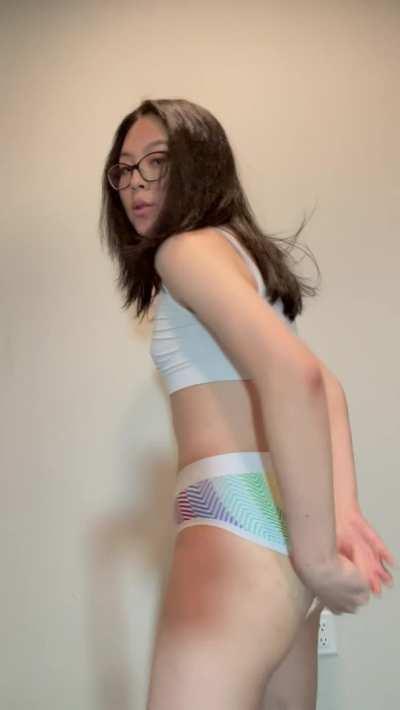 To the 10 people who see this, I hope you have an amazing day 🥺💕