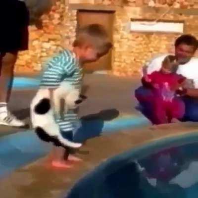 I would give the cat a throne after that.