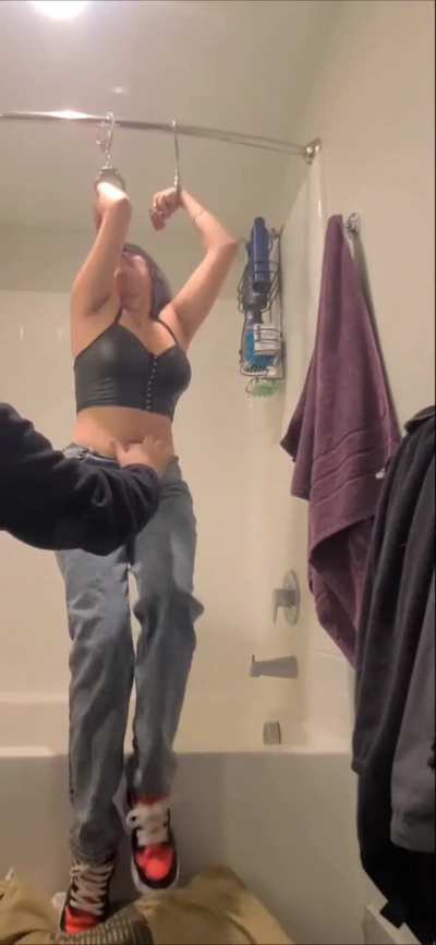 Sage Bellybutton Tickle 