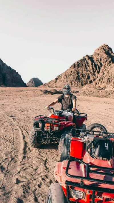 ٢٥ أبريل، عيد تحرير سيناء! سيناء ليها مكانة دينية و قومية و اقتصادية و استراتيجية، دة غير انها حتة مننا و اننا شعب واحد. SINAI WILL FOREVER BE OURS