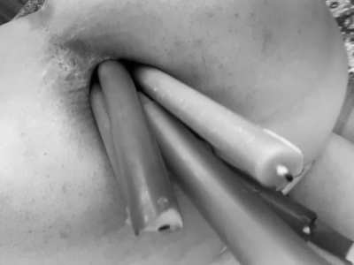 My loose hole can hold 6 candles 🕯️🐽🐷