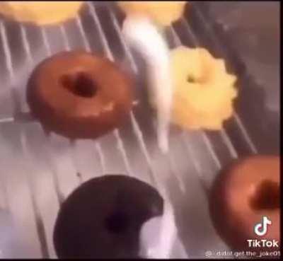 How donuts are iced