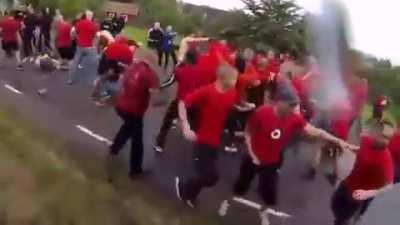 Top 10 lutas dos Animes.