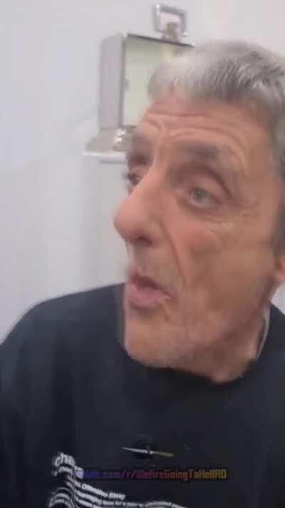 Nusret dupa o luna pe WAGTHRO pregatind cina pt. un cuplu modern de rodditori