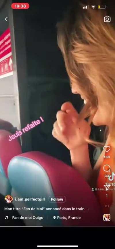 French « singer » asks the staff of a French train to play her (shitty) song. 0 fuck was given, oh and the name of the song ? « I’m my biggest fan » sweating with main character energy.