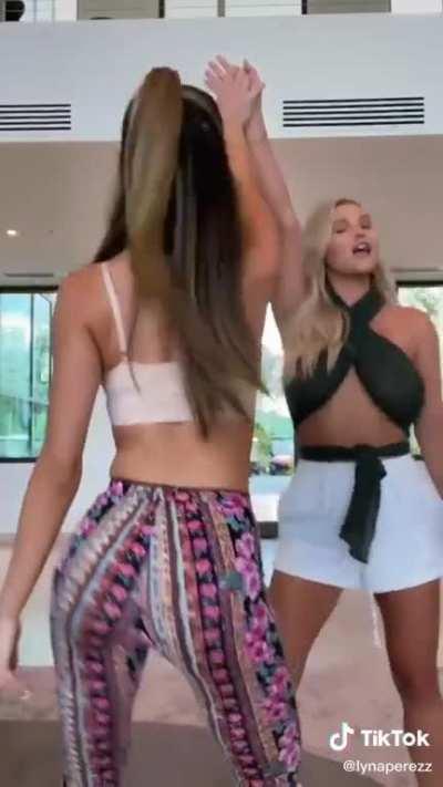 lynaperezz