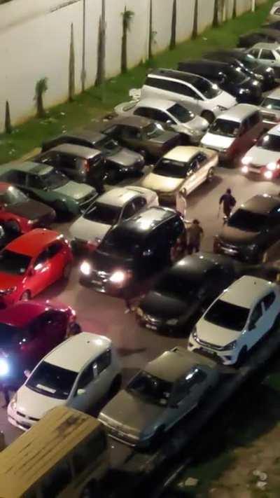 A fight just broke out in my area.