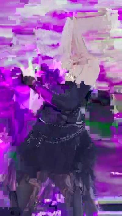 Those curves by Eunha