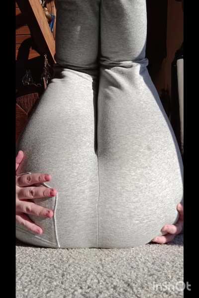 Warm sun☀️warm butt🍑warm farts💨