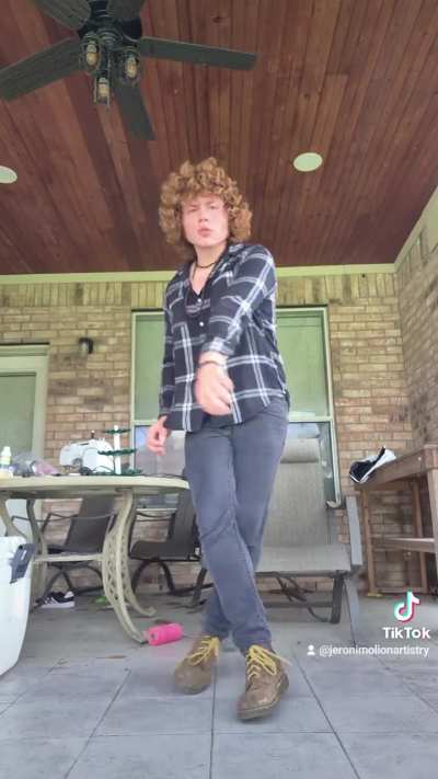 Blood on the Dance Floor (Michael Jackson Freestyle Dance)
