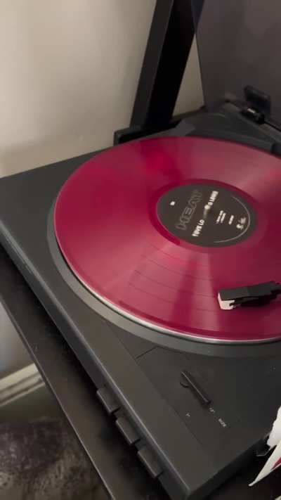 TOVE LO & SG LEWIS HEAT VINYL PLAYS J DILLA AND SLUM VILLAGE - WRONG PRESS?