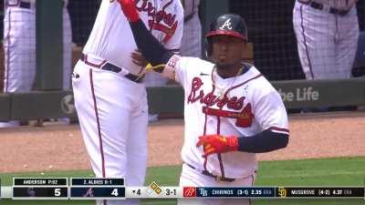 [Highlight] Ozzie Albies hits a 3 run homer to chase Chase Anderson out of the game