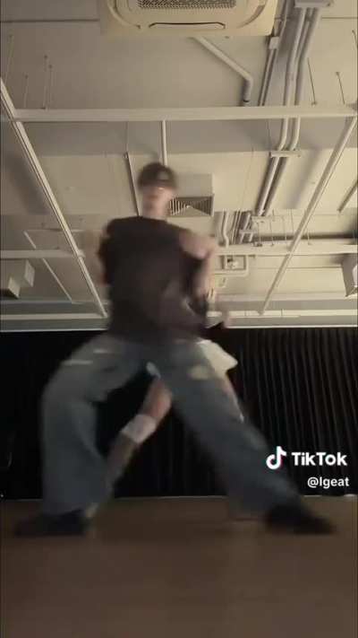 HongLego to Tyla's Chanel