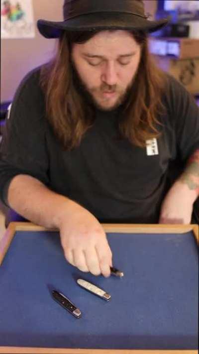 The sleight of hand with KNIVES!