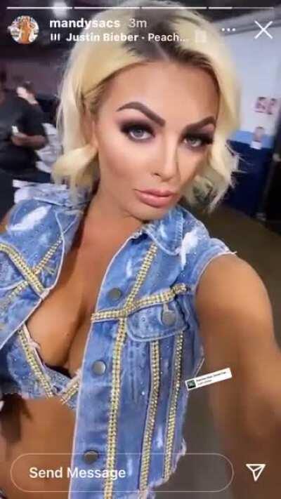 Mandy rose 🌹