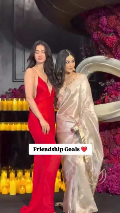 When friendship shines brighter than the flash 📸 Disha Patani and Mouni Roy with effortless grace💖