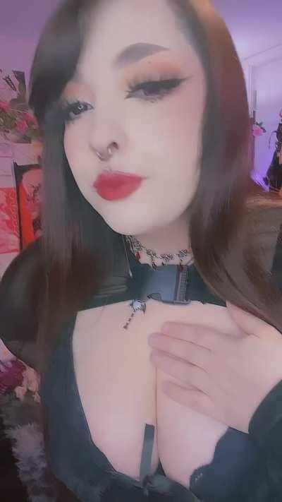 Letting some thick ropes out for you~