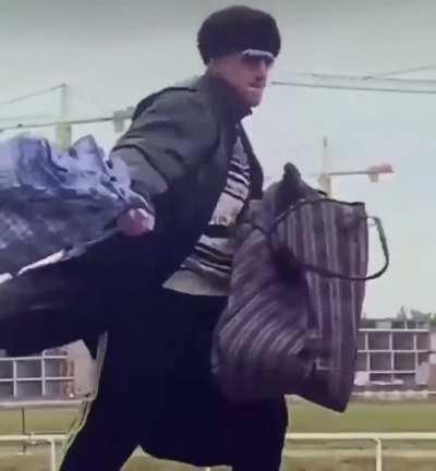 Gold bagholders heading into the weekend with a war breaking out and $2000 crossed