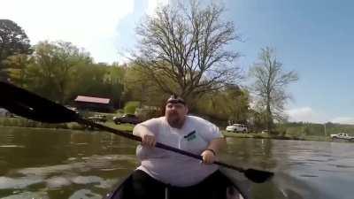 Всё потому что кто-то слишком много ест!