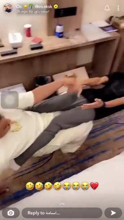 to make a human seesaw