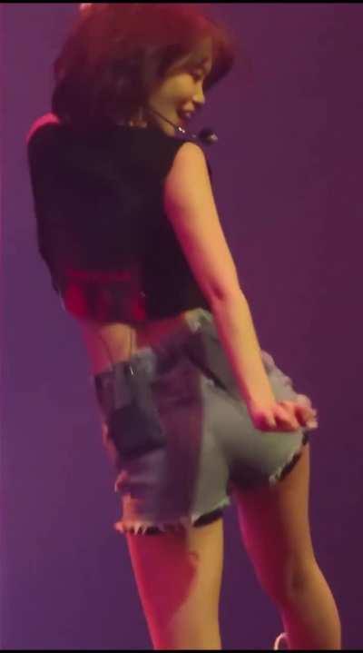 LE SSERAFIM Chaewon 🥵🔥