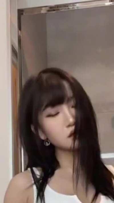 Aria’s O face 😏