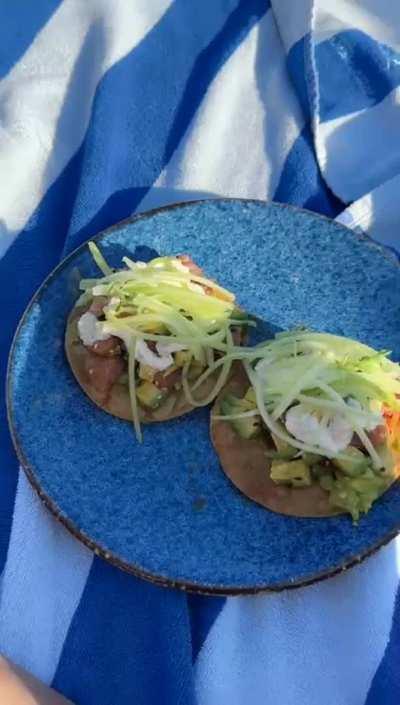 5'2 skinny latina here