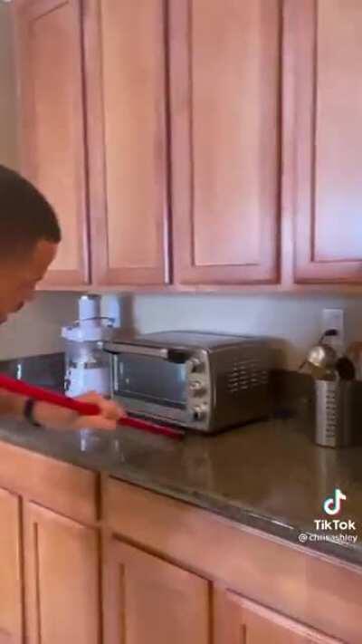 There's a rat in the house 🐀🐀