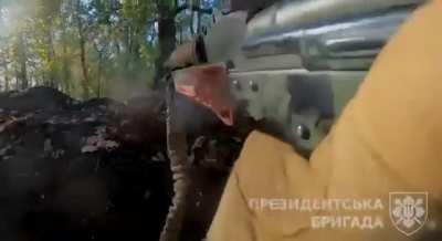 Ukrainian soldiers defending while Russian unsuccessfully attempt to storm their positions in Donetsk region