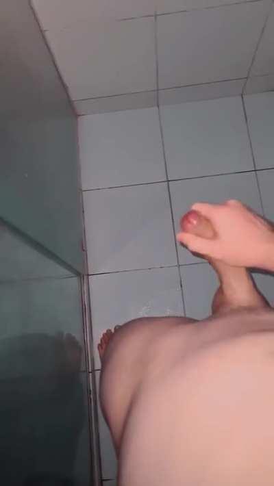 Who would swallow my cum?