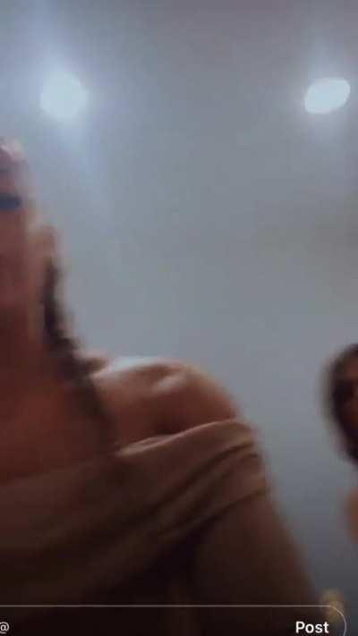 This just a video I’m dumping so it’s some extra that’s not her in the end lol(Wendithebarbiex2 (russialit)