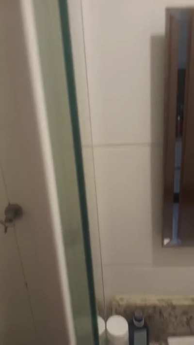 Porta de correr soltou