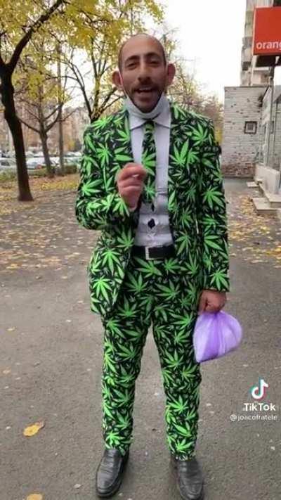 OMG ,NU POT SA CRED , NEBUNUL IERBOS A FOST PRINS DEMASCAT FACAND TRAFIC DE ETNOBOTANICE PE STRADA (VROIA SA FACA SECKS😳😳😳)