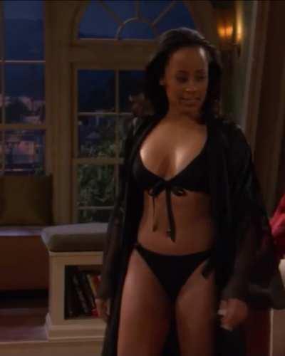 Essence Atkins